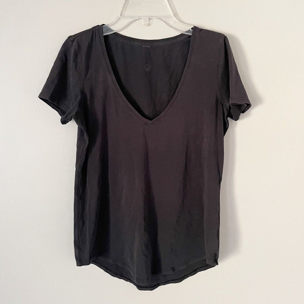 lululemon athletica Black V-Neck Short Sleeve Top